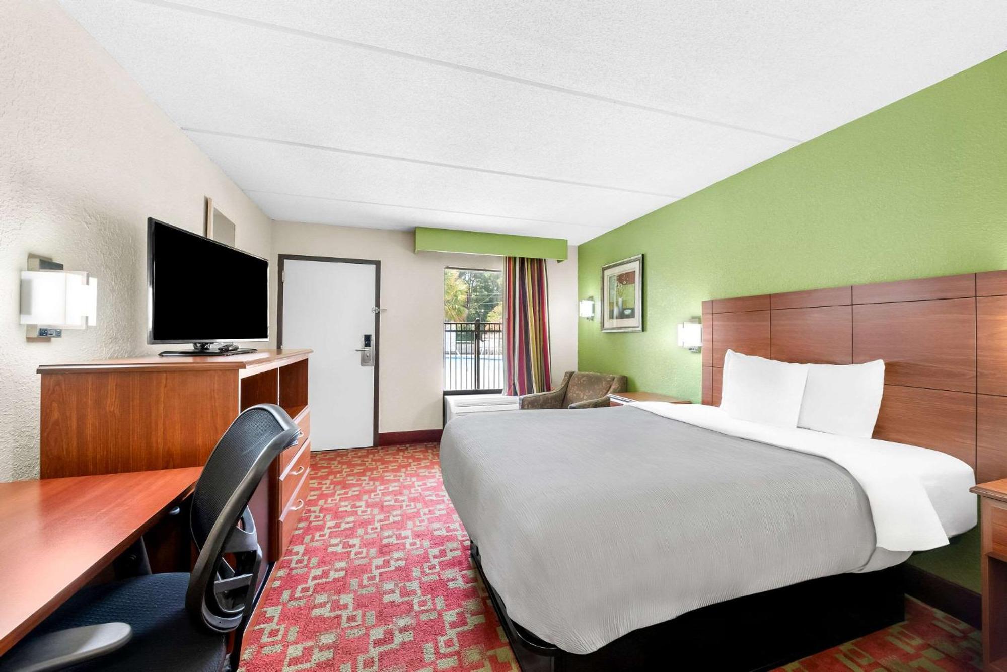 Quality Inn Selma - Smithfield Exterior photo