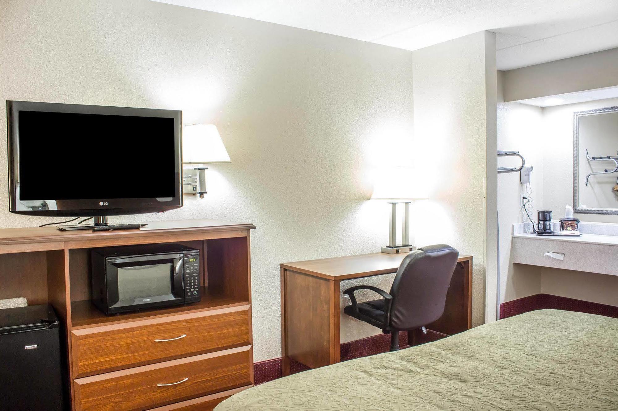Quality Inn Selma - Smithfield Exterior photo